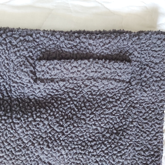 Old Navy Fleece Oversize Teddy Sweater with front pockets 3/4 zip - Picture 6 of 6